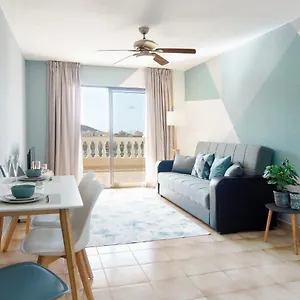 Great View, Heated Pool, Cool Design - Castle Harbour In Cristianos Apartment